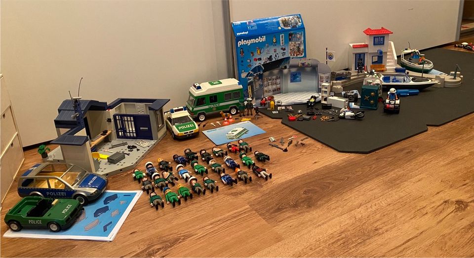 Playmobil Polizei Konvolut in Allensbach