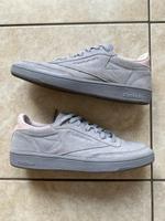 Lila Flieder rosa Reebok Classics aus Wildleder Sneaker Nordrhein-Westfalen - Bornheim Vorschau