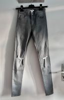 H&M Skinny Jeans - XXS 32 - grau ripped Risse High Waist edgy Hessen - Rödermark Vorschau