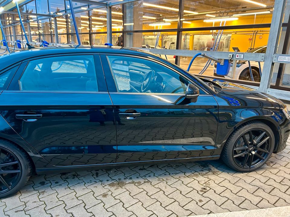 Audi A3 limosine - s line - Automatik in Dettenheim