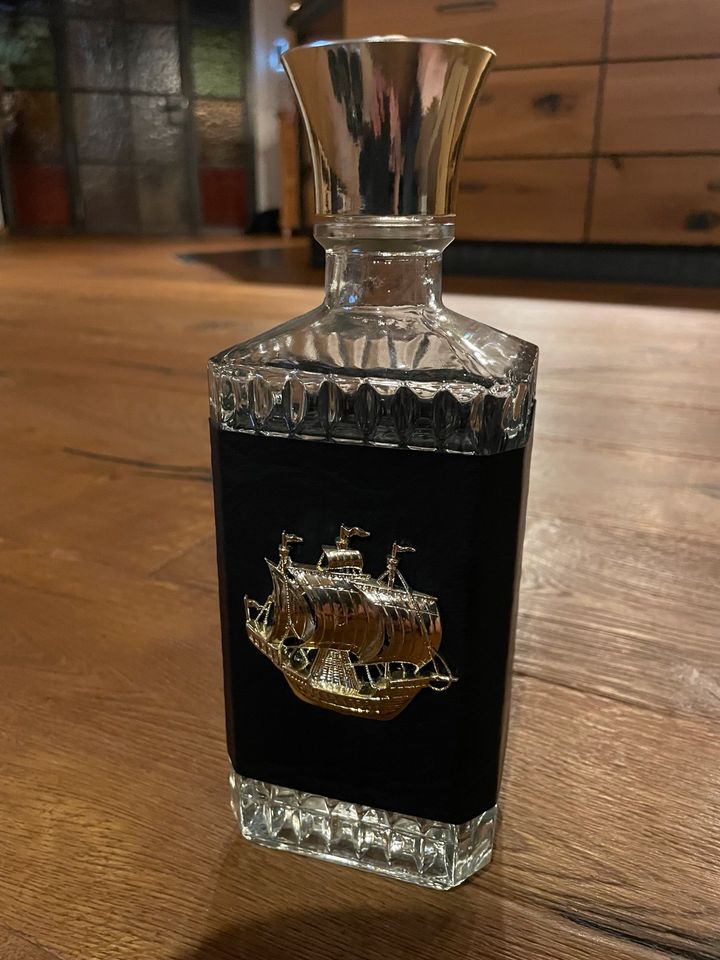 Whiskey  Karaffe mit 6 Gläsern , alt in Falkenberg