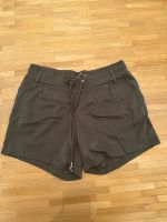 Damen Shorts Frankfurt am Main - Nordend Vorschau