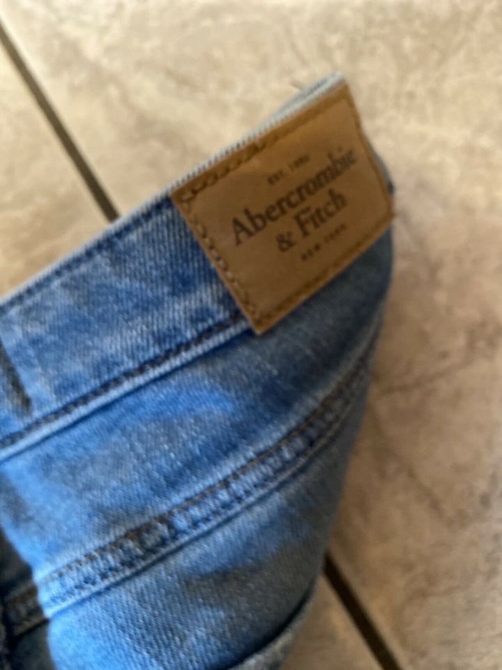 Jeanshose Abercrombie & Fitch Größe 26/31 in Bocholt