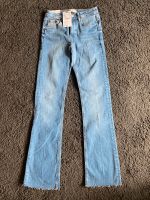 Zara Slim Fit Jeans Bootcut S/36 blau rigid Flare Neu Baden-Württemberg - Ochsenhausen Vorschau