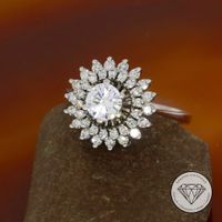 M 182405 Wert 7.600,- Floraler Diamant Ring 750 Gold 18k XXYY Duisburg - Hamborn Vorschau