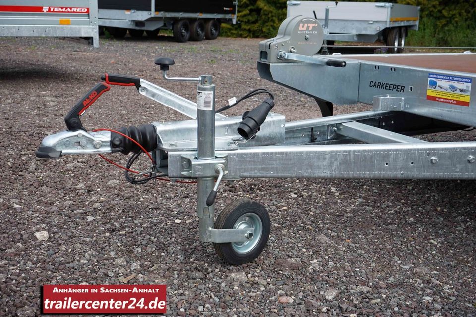 2.7t Autotransporter kippbar 4 x 2 m + Winde 10 Zoll Temared Carkeeper in Sülzetal