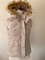 beige Stepp-Weste H&M mit Fell-Imitat fake fur  - wie NEU Gr. 158 Bayern - Grafrath Vorschau