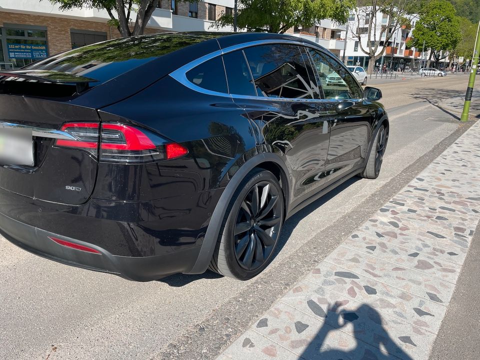 Tesla Model X 90D, 1st Hand, Autopilot, Gratis Supercharging! in Heidelberg