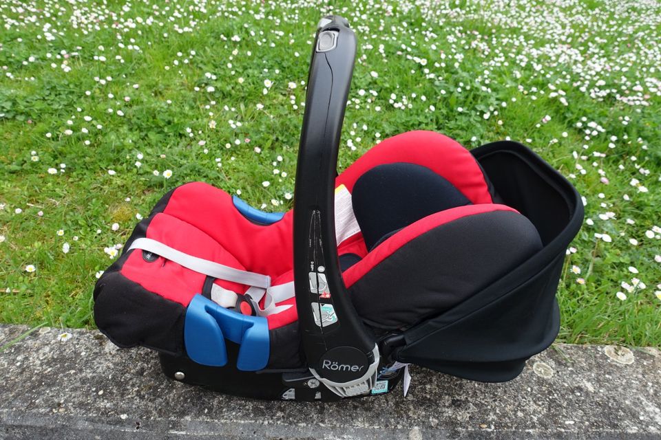 KINDERSITZ BABYSCHALE BRITAX RÖMER BABYSAFE PLUS 2 SHR & ISOFIX in Besigheim