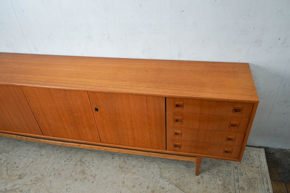 XXL Vintage Teak Sideboard Dänisch 60er Mid Century in Hamburg