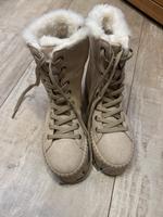 Tamaris Boots 38 beige Damen gefüttert Neu Schuhe Stiefel Hessen - Linsengericht Vorschau