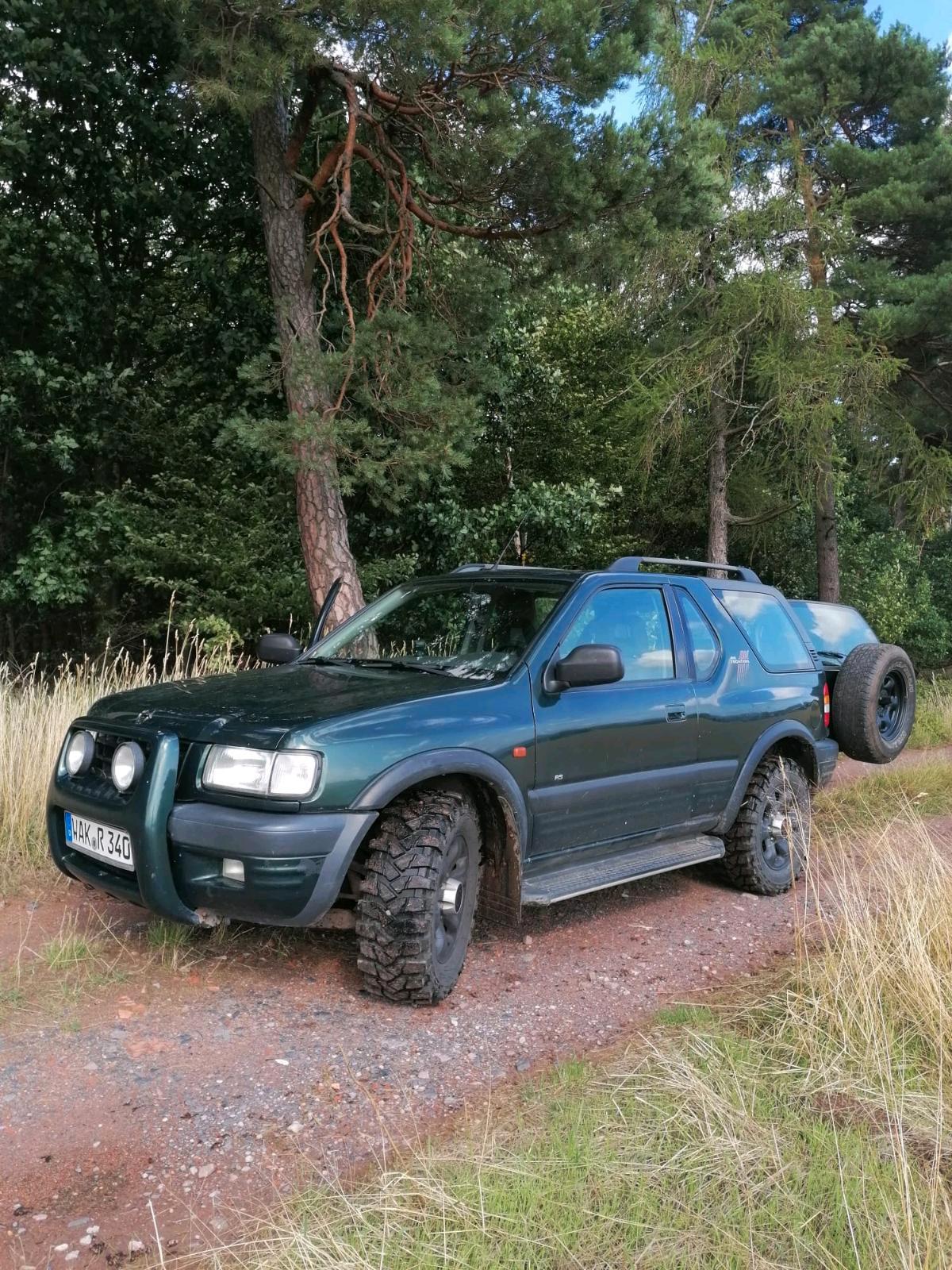Abbildung des Autos Opel Frontera B Sport