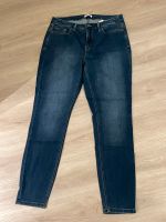 Jeans Hose Damen Stretch Sheego Größe 46 neu Nordrhein-Westfalen - Meschede Vorschau