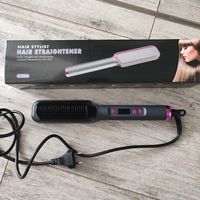 Glättbürste Glätteisen NEU Haarglätter Haarstyling Hairstyling Brandenburg - Ketzin/Havel Vorschau