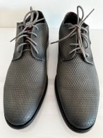 Schnürschuhe Halbschuhe Herren Leder Bugatti 1978 Gr. 42 Grau Niedersachsen - Göttingen Vorschau