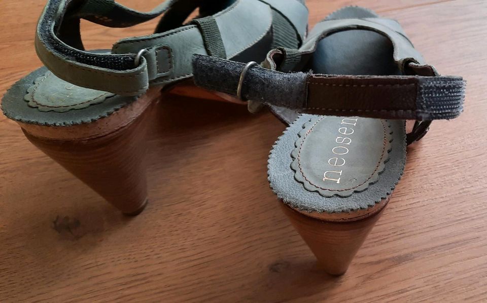 Neosens Damen Leder Sandalen Gr. 41 NEU in Kiel