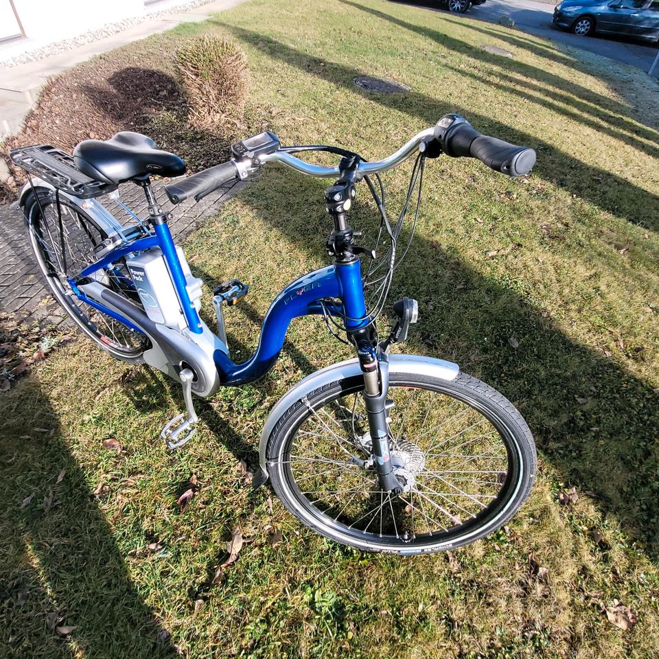 Flyer E-Bike 26Zoll Fahrrad Tiefeinstieg Wave 2 Akku Damenrad in Biberach an der Riß