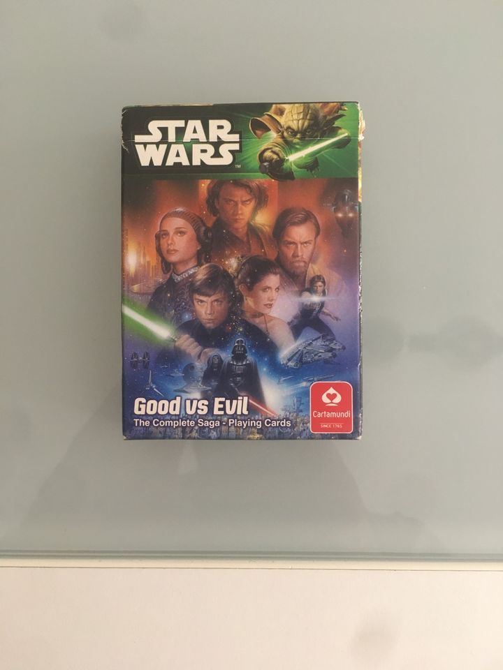 Star Wars Good vs Evil Kartenspiel Ungespielt in Massing