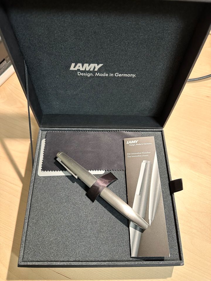 Lamy 2000 Füller 14K Feder Silberfarben in Bonn