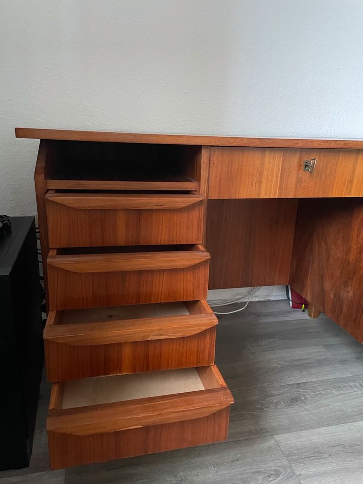 Mid Century Schreibtisch Vose Teak 60er Jahre in Hannover