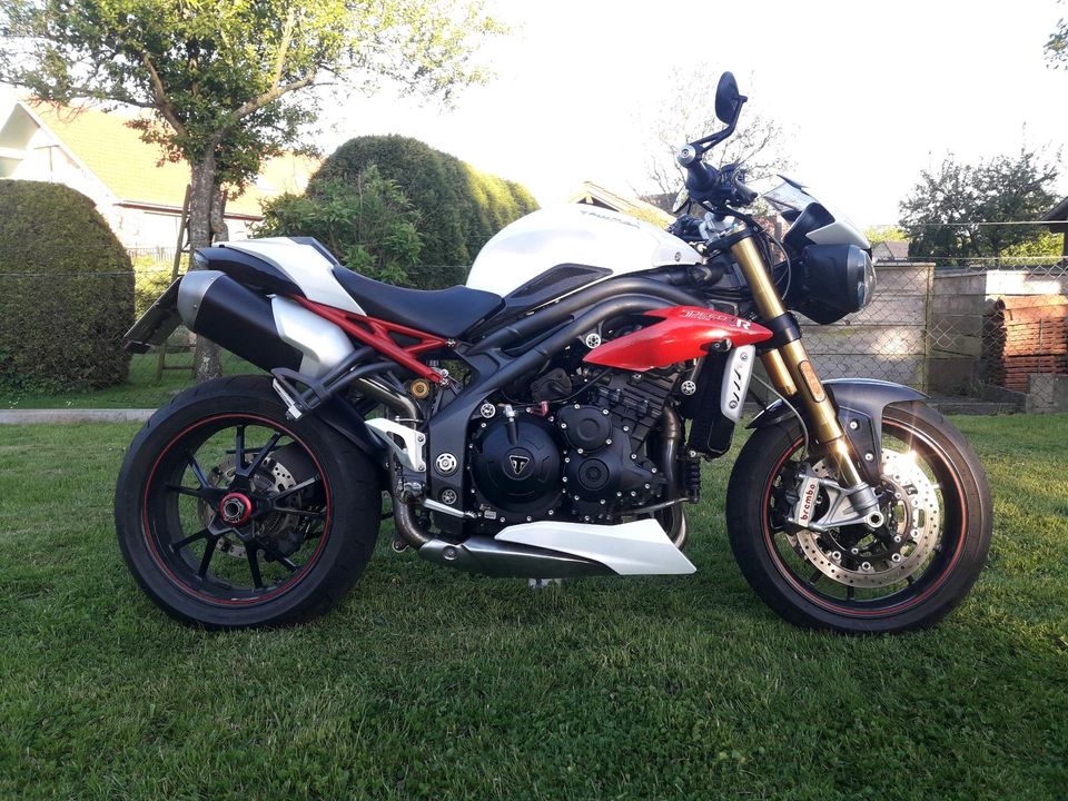 Triumph Speed Triple 1050 R in Heringsdorf