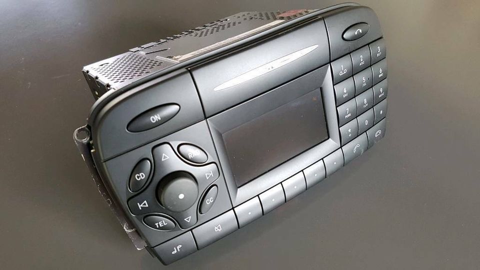 Suche originales Radio Mercedes R230 A2308200586 in Hechingen