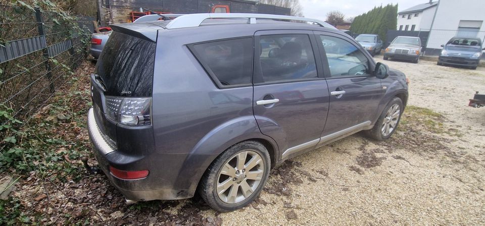 Mitsubishi Outlander 2,2  bj 2008 4x4 in Öhringen