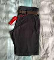 NEU * S.Oliver CHINO Austin Gr. 32 mit GÜRTEL Bermuda Shorts Rheinland-Pfalz - Stadecken-Elsheim Vorschau