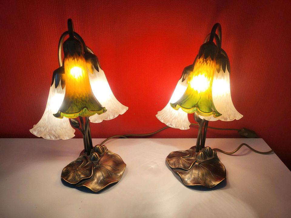 Bronze  Drei Arm Glas Tulpen Lampe mit Seerosenblatt Jugendstil in Bietigheim