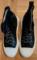 Sockensneaker Schwarz mit weißer Sohle Gr. 38 Bayern - Uffing Vorschau