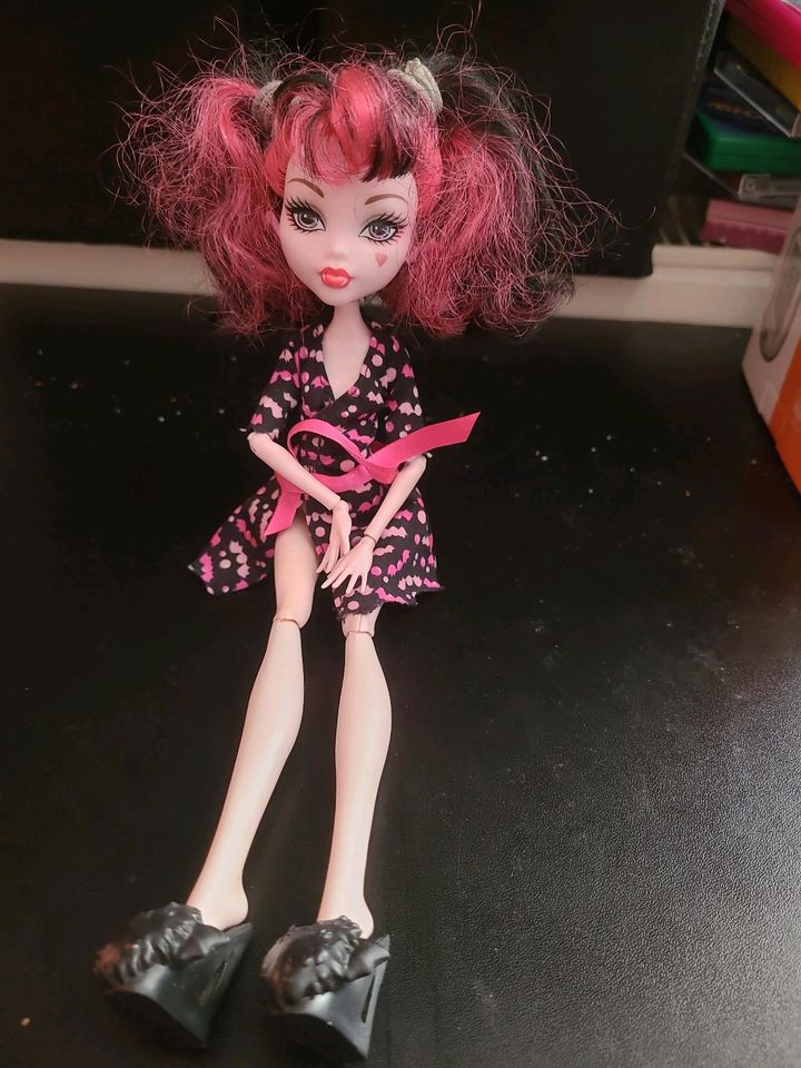 Monster High Puppe Draculaura in Limbach-Oberfrohna