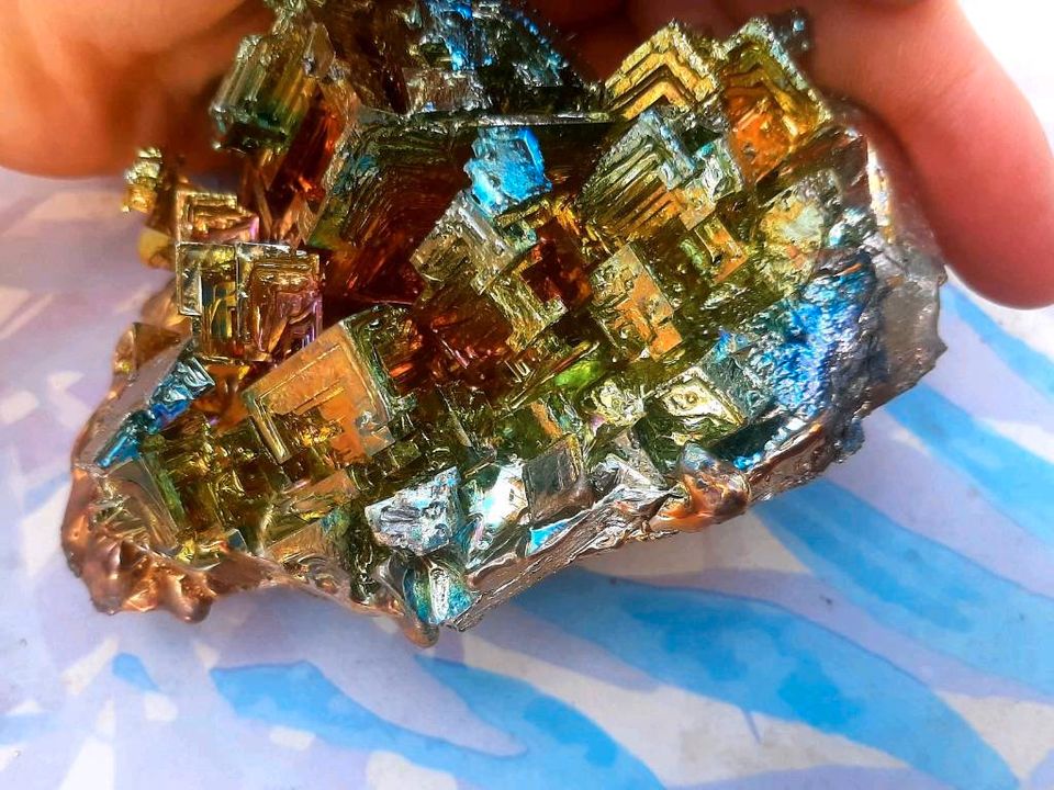 Großer Bismut Kristall Mineralien Nr.3 in Hildesheim