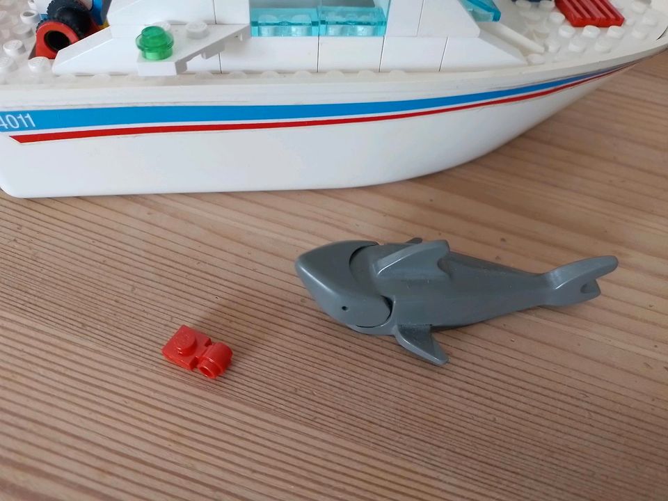 Lego 4011 Cabin Cruiser Boot in Kinderhaus
