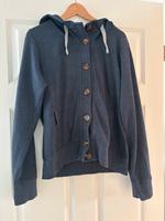 Graue Bench Strickjacke, Größe XL! Hessen - Neu-Anspach Vorschau
