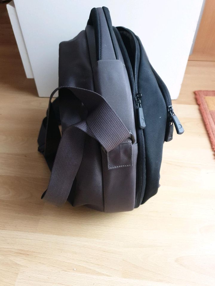 DELSEY Tasche Schultertasche Bordgepäck Kosmetiktasche Beauty NEU in Schallstadt