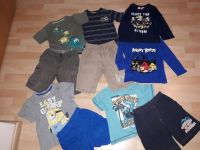 Paket Junge 104 Langarmshirts T-Shirt Schlafanzug H&M Oshkosh Niedersachsen - Bienenbüttel Vorschau