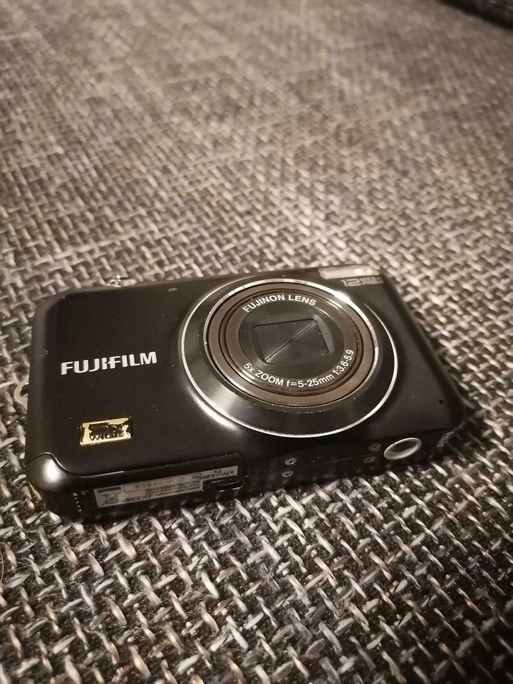 Fuji film Finepix JX220 in Alfdorf