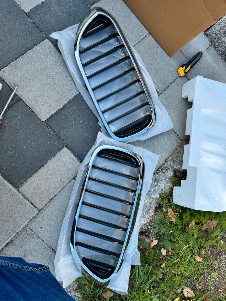 Bmw 5er G30/G31 Nieren Frontgrill in Villingen-Schwenningen