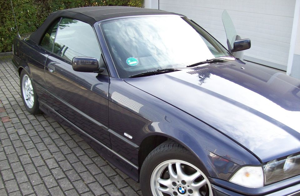 BMW 320i Cabrio in Bachhagel