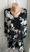 kurzes Kleid mit langen Armen, schwarz mit Rosenmotiv, Gr. 38 Brandenburg - Fürstenwalde (Spree) Vorschau