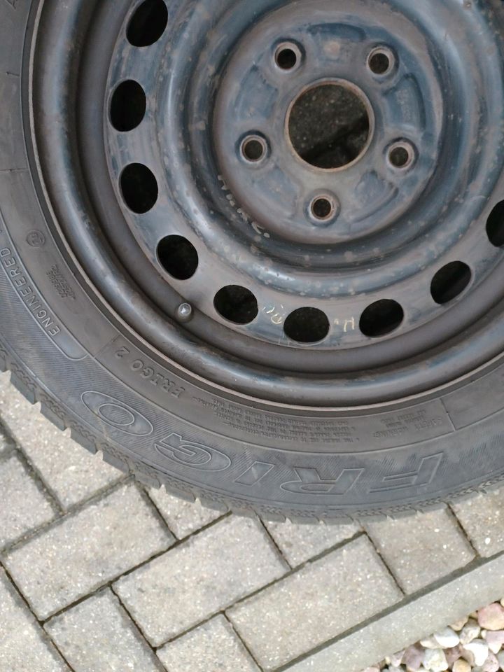 Winterräder auf Stahlfelge 195/65 R15 in Voigtstedt