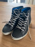 Fred Perry leichte Schuhe, Sneaker, G. 37 – Top Zustand Hessen - Friedrichsdorf Vorschau