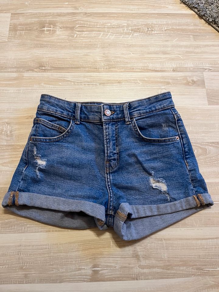 Bershka Shorts Gr.XS in Drolshagen