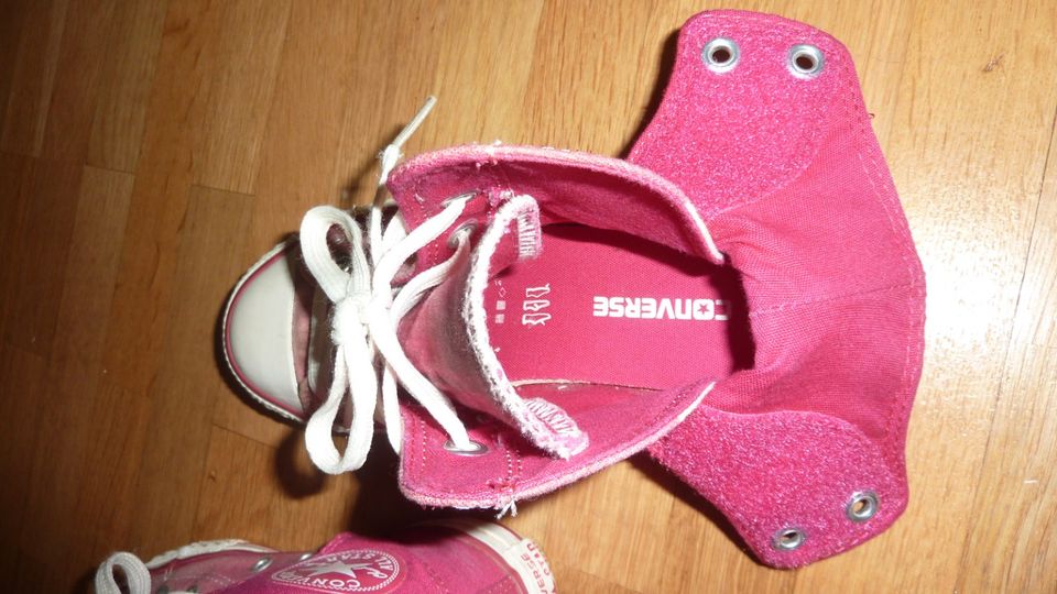 Converse Mädchen High Top Sneaker Rot/Pink Gr. 31 in Berlin