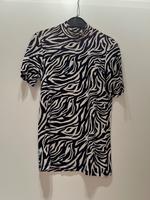 Verkaufe T-Shirt von Amisu Düsseldorf - Pempelfort Vorschau
