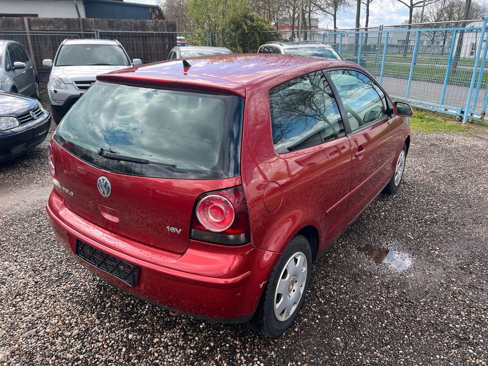 Volkswagen Polo 1,4 Benzin Tüv Neu in Lahr (Schwarzwald)