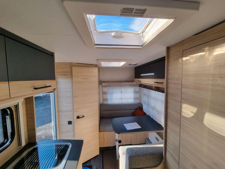 Caravelair Alba 472 Style Abverkauf Ausstellungswagen in Vellmar