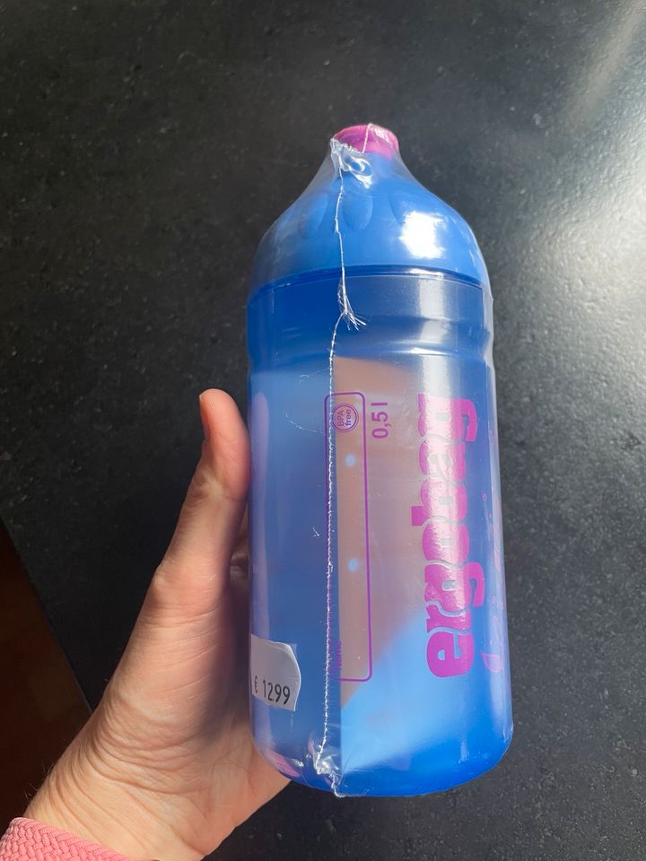 blau-pinke Trinkflasche Meerjungfrau Ergobag in Höhenkirchen-Siegertsbrunn