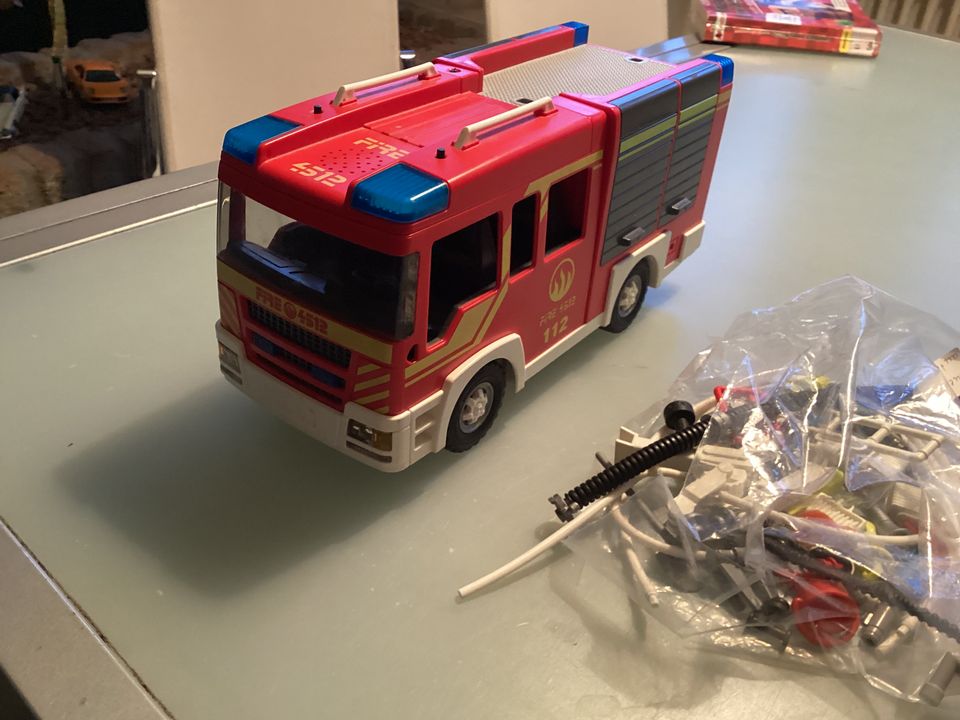 Playmobil Feuerwehrauto in Mönchengladbach