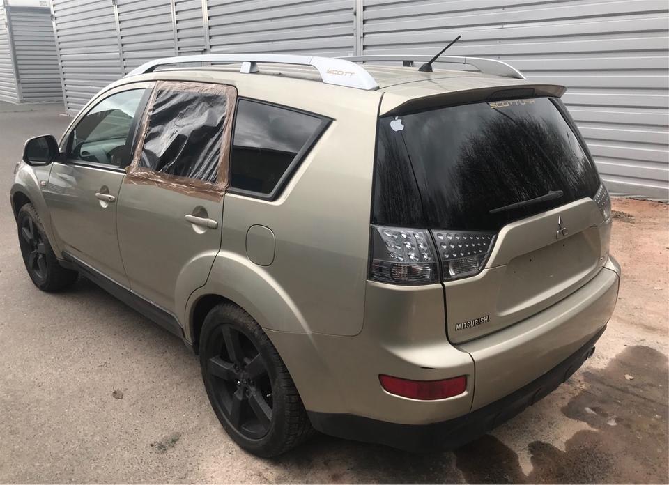 Mitsubishi Outlander 2.0 Diesel 4WD - 7 Sitze ++ Bitte lesen ++ in Striegistal